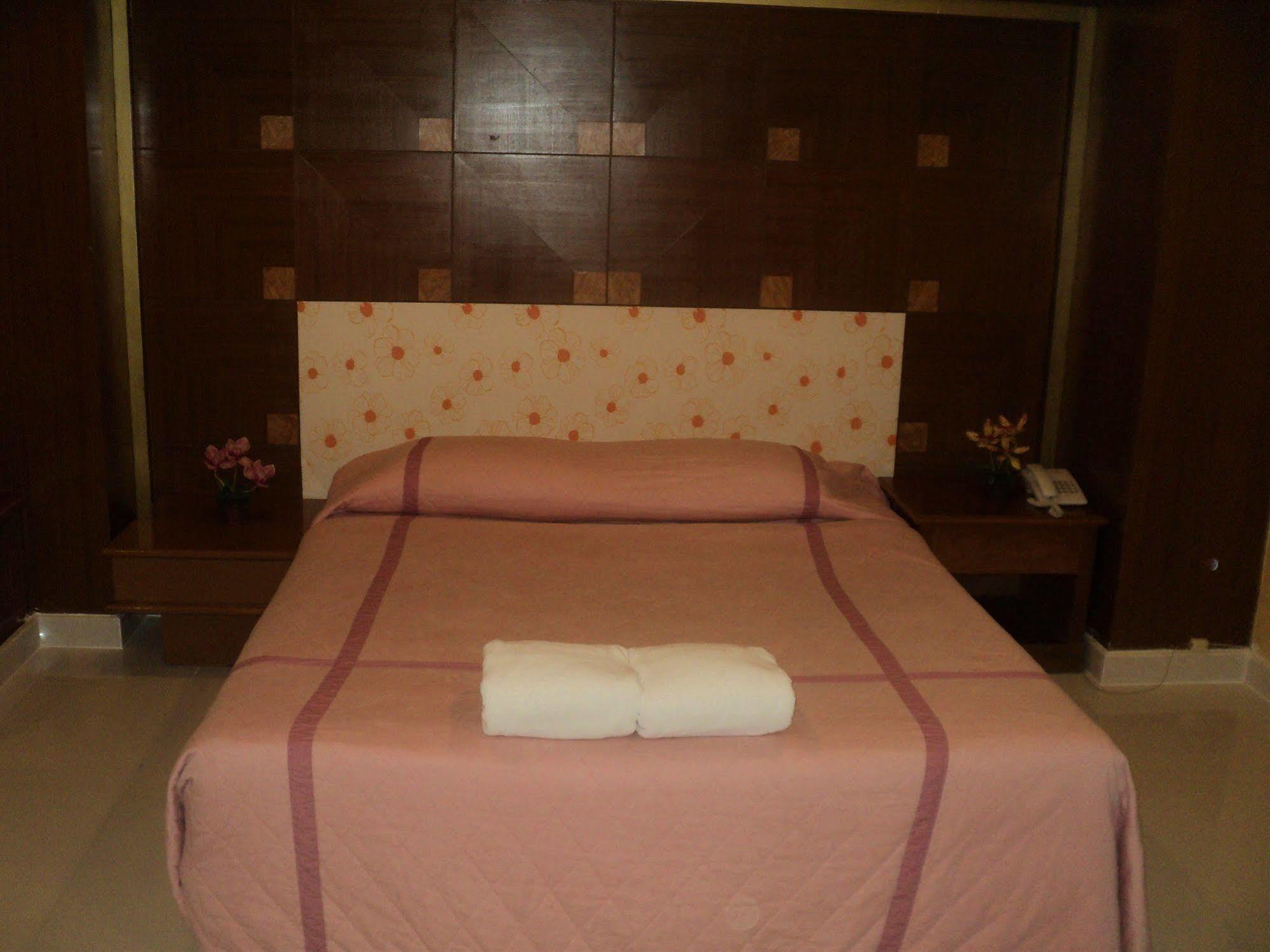 Chaleena Princess Hotel Bangkok Luaran gambar